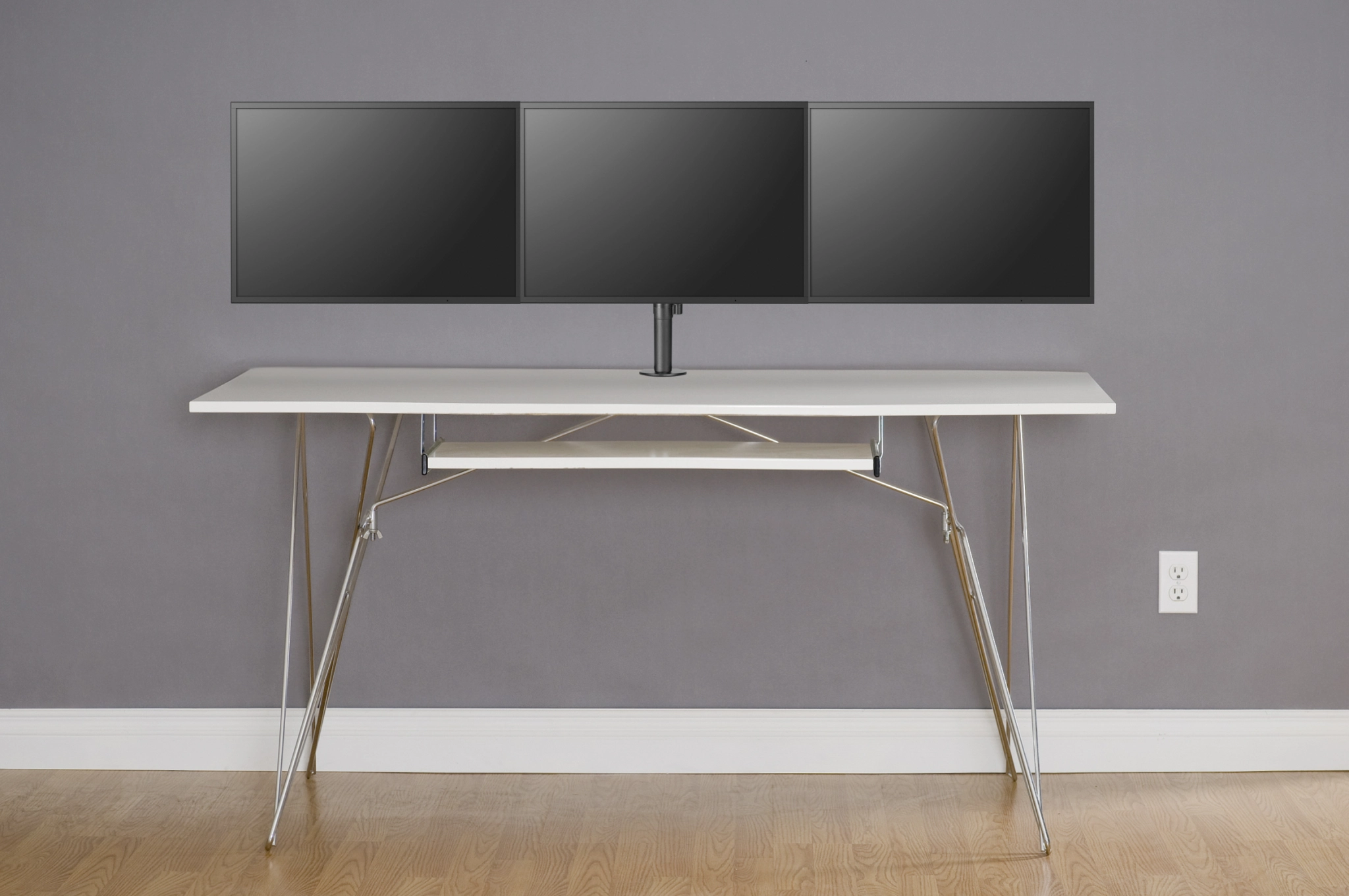 Sinox Office skärmstativ för 3 skärmar. Upp till 27". Svart