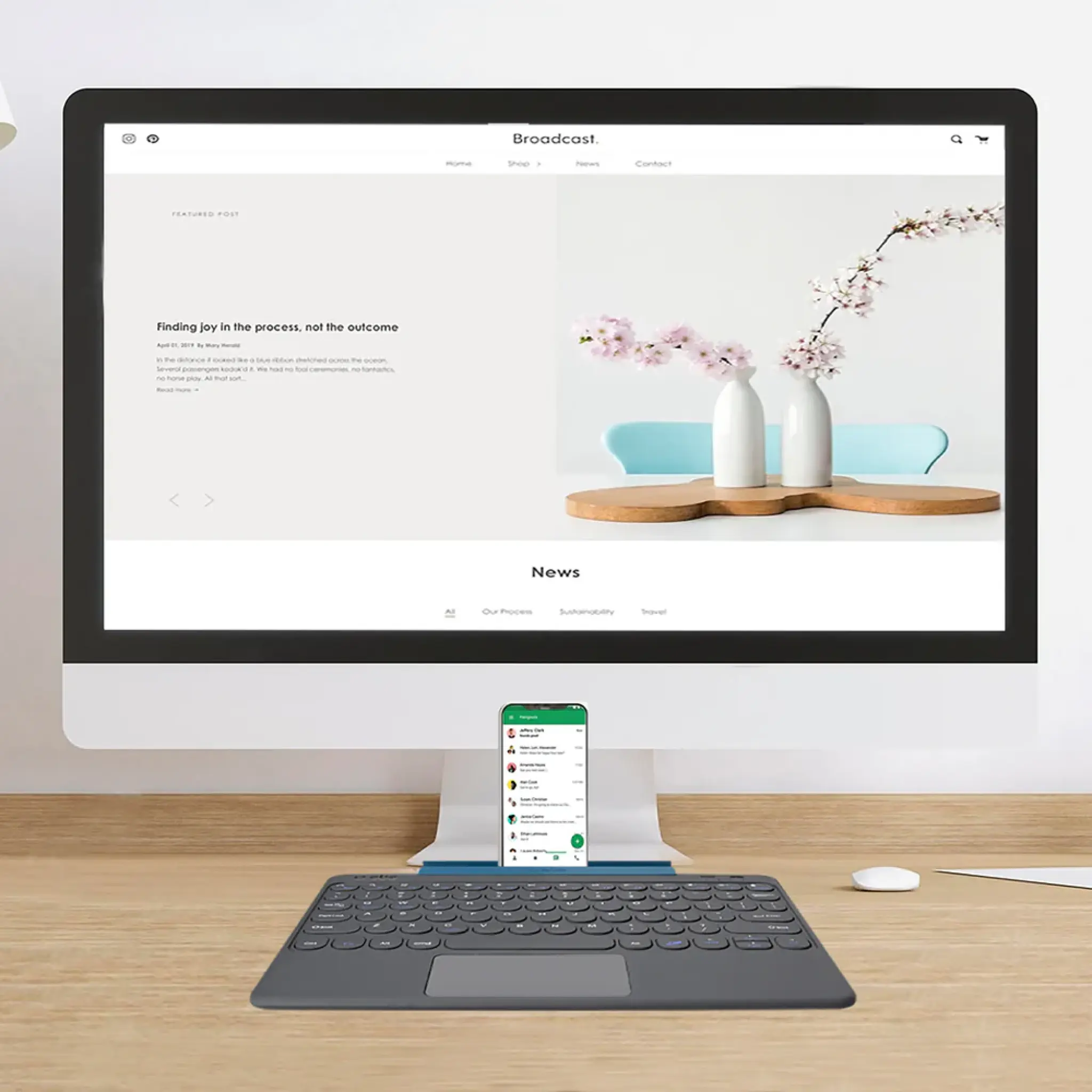 SBS Universellt trådlöst tangentbord med stativfunktion