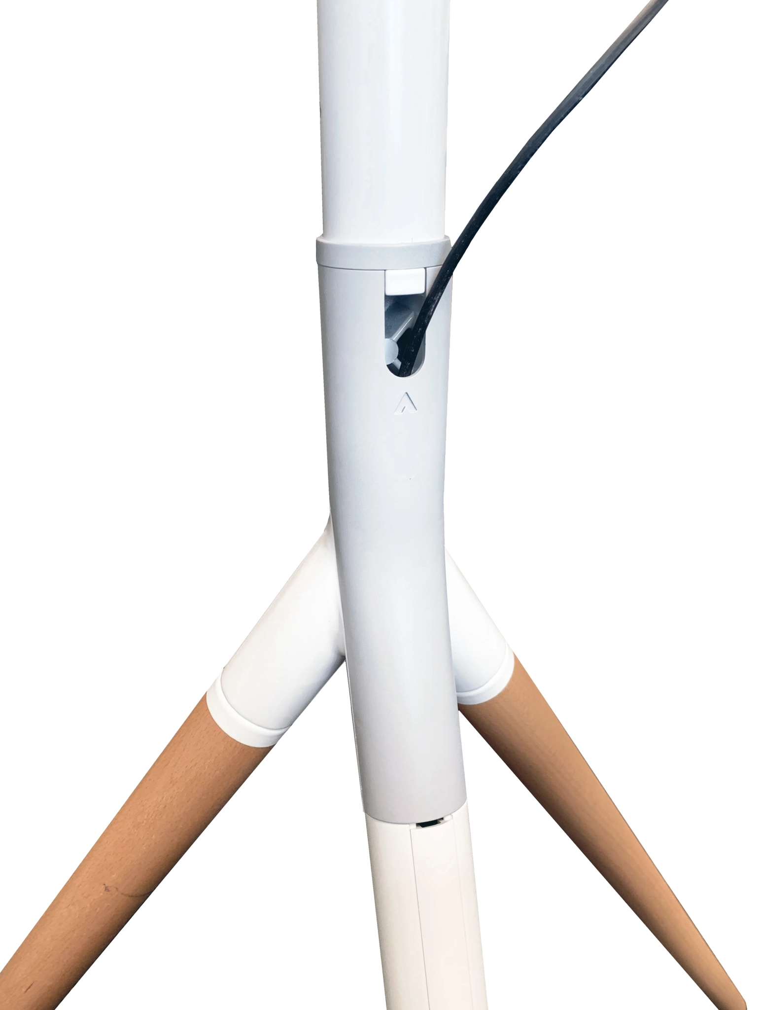 Sinox Tripod TV-golvstativ med svängbar topp. 45"-65". Ljust trä/vit